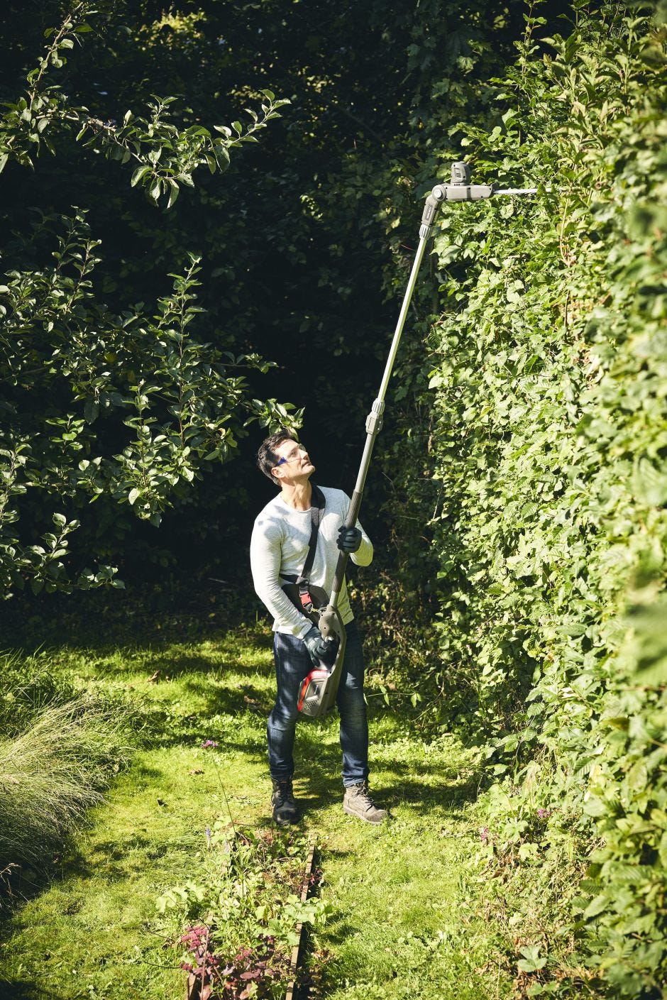 Mountfield pole store hedge trimmer