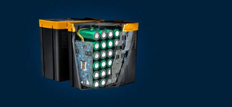 Focus on all internal details of the ePower battery seen from the side